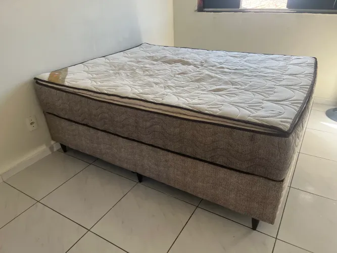 Cama Queen