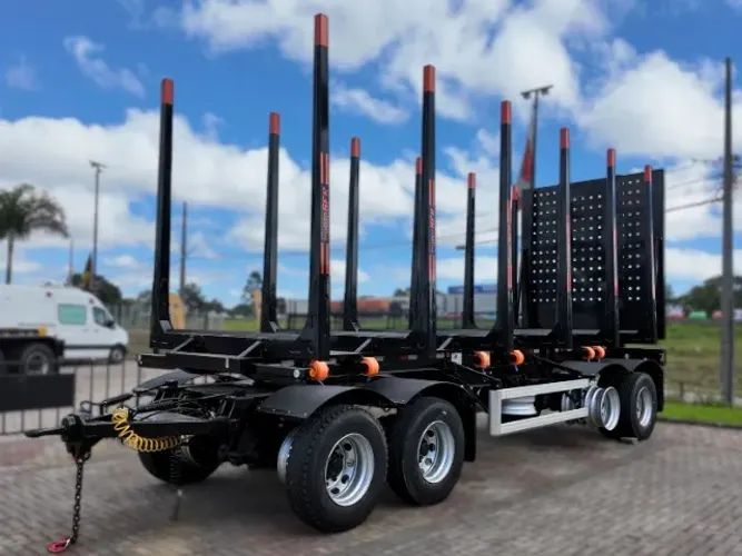 JULIETA FLORESTAL SCHIFFER 8M 4 EIXOS SEM PNEUS 2025