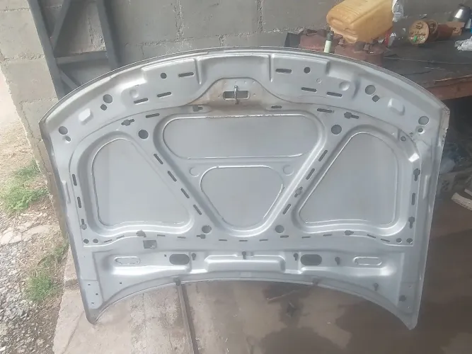 Capô do VW Passat 99 em ótimo estado original