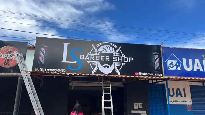 Fachadas e letreiros 