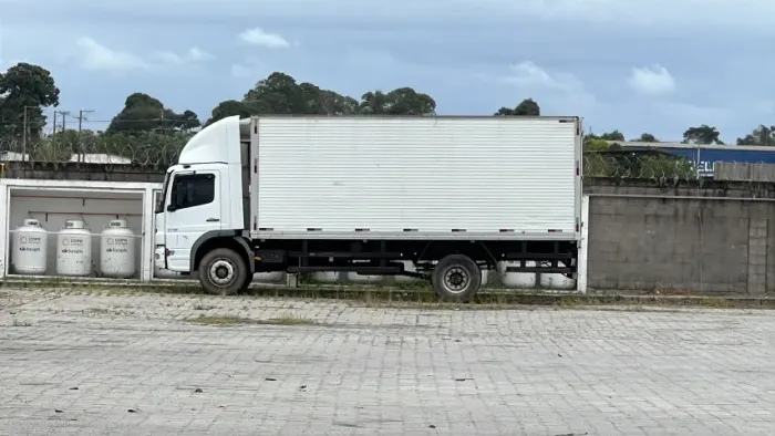 Baú caminhão toco refrigerado