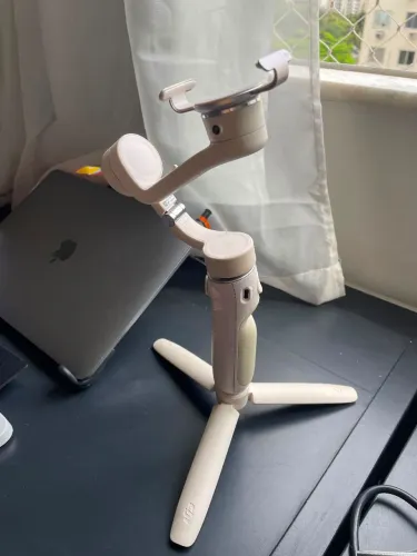 Estabilizador Gimbal "pau de selfie" DJI OM5