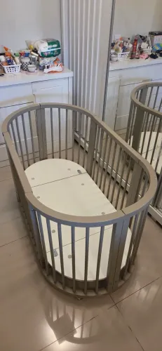 BERÇO EVOLUTIVO OVAL CINZA 4 EM 1 - MADEIRA MACIÇA + 2 COLCHÕES