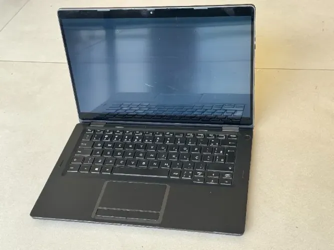 Notebook Tablet Dell Latitude 5300 2 em 1 i5 24Gb 256Gb