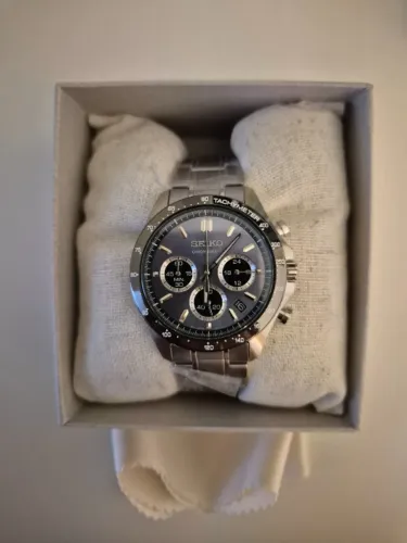 Seiko Cronógrafo Quartz Selection (SBTR027) - Case de aço