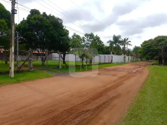 Chácara à Venda