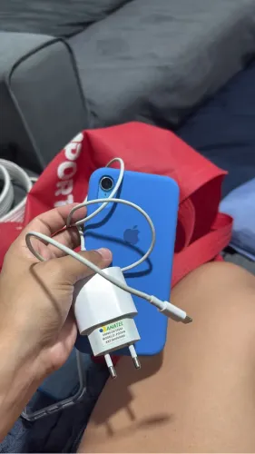 Vendo iPhone XR 128 gigas. AZUL