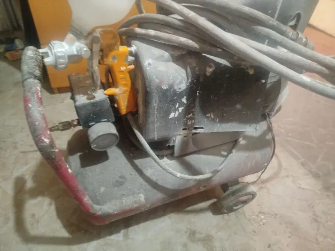 Compressor