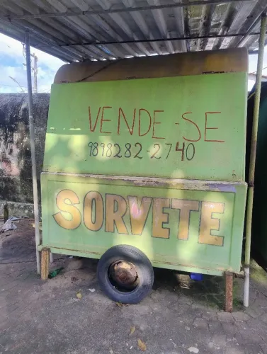 VENDE-SE ESTE BARRACA