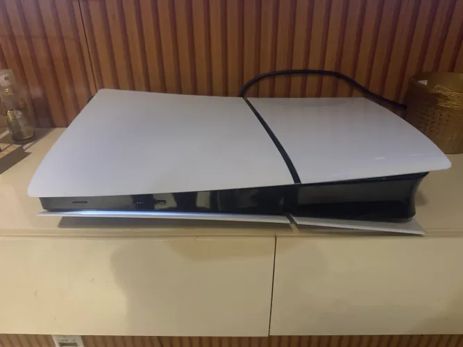 PlayStation 5 Slim (1tb)