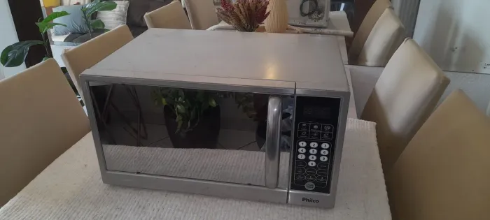 Microondas Philco espelhado