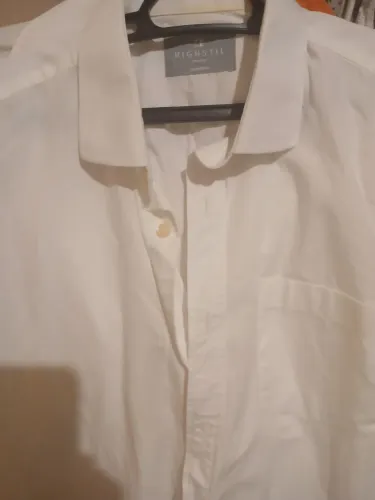 Linda camisa clássica branca, slin Grife Highstil, tamanho M/4 . Semi nova.