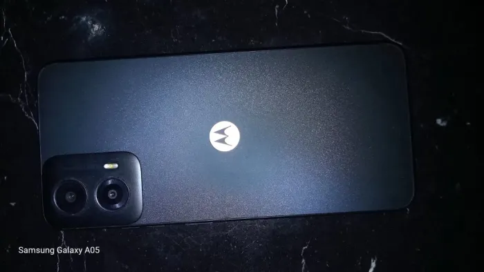 Moto G34 5G seminovo, com excelente desempenho e bateria de longa duração.