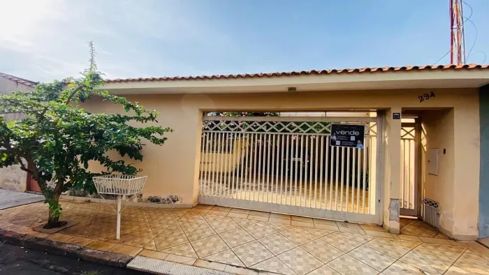 Casa à venda no bairro Campos Elíseos - Ribeirão Preto/SP
