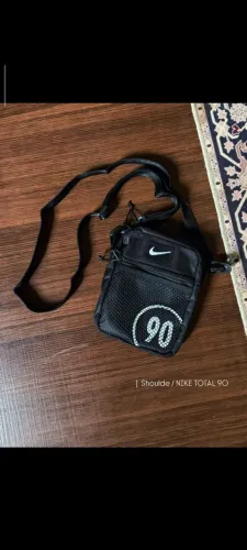 Sholdebag Nike/total90