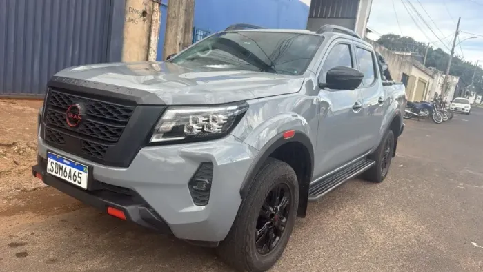 Nissan Frontier Pro4x CD 4X4 2.3 Bi-TB Die. AUT 2024
