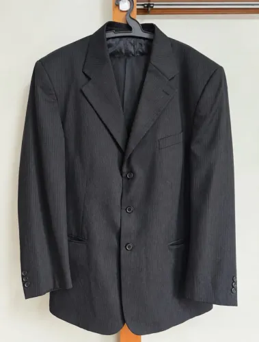 Terno Masculino Preto Risca de Giz - Paletó Tam. 60 e Calça Tam. 54