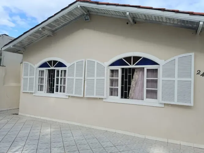 Casa de 3 quartos à Venda em Capoeiras - Florianópolis/SC