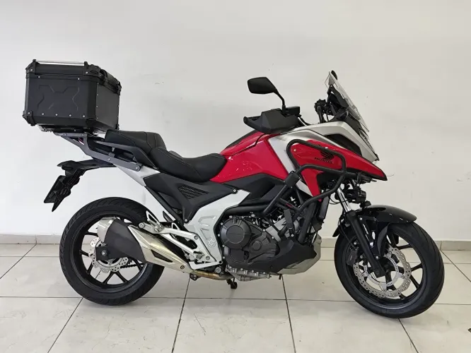 NC 750 X 2023 baixo km