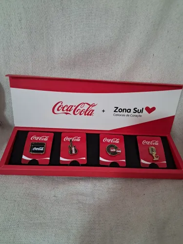 Pins colecionável da coca cola (tiraram no Brasil 150)