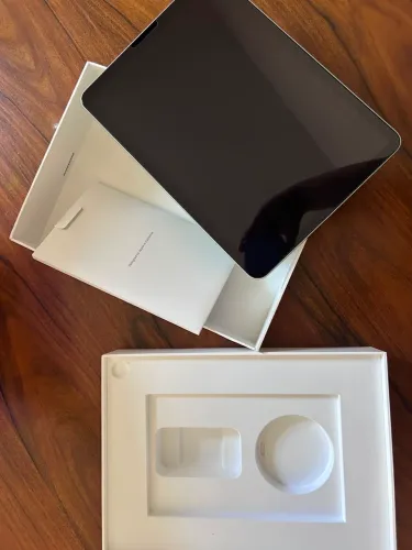 Ipad Air 4 64Gb - Acompanha Caixa Original, Carregador e Caneta