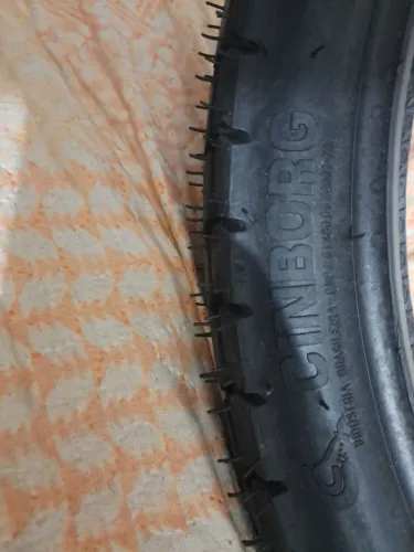 Pneu 90/90 aro 19