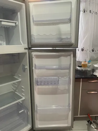 Geladeira Eletrolux 271 Litros