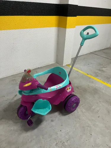 Triciclo Infantil Bandeirante Velobaby Passeio E Pedal Cor Rosa Verde