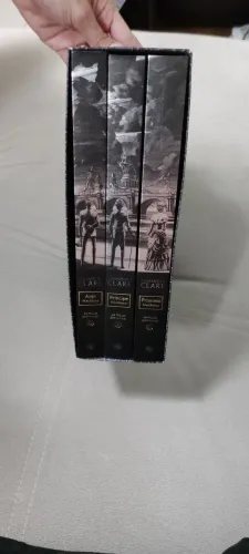 Box de Livros - As Peças Infernais - Edição de Colecionador 