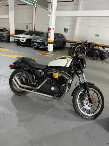 Harley Davidson 883