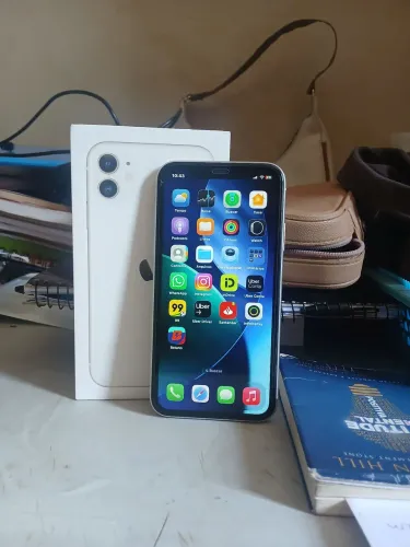 IPhone 11 Com caixa novo 