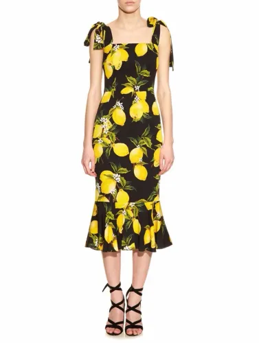 Vestido preto com estampa de limões
