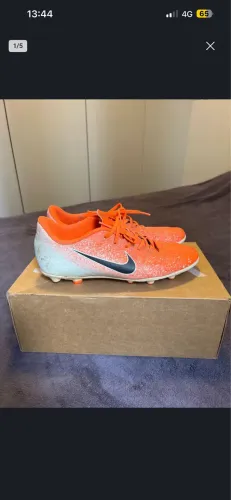 Chuteira Nike Mercurial Campo