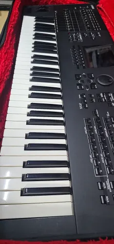 Yamaha motif xf6