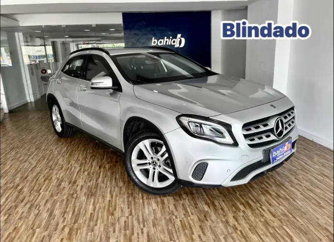 Mercedes-Benz GLA-200 GLA 200 Night 1.6. TB 16V Flex Aut. 2020