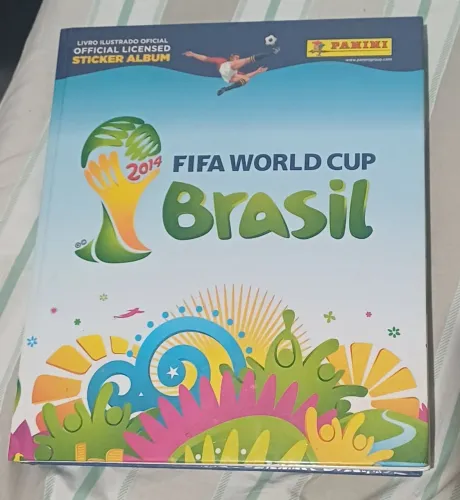 V - Álbum da Copa 2014 / 2018