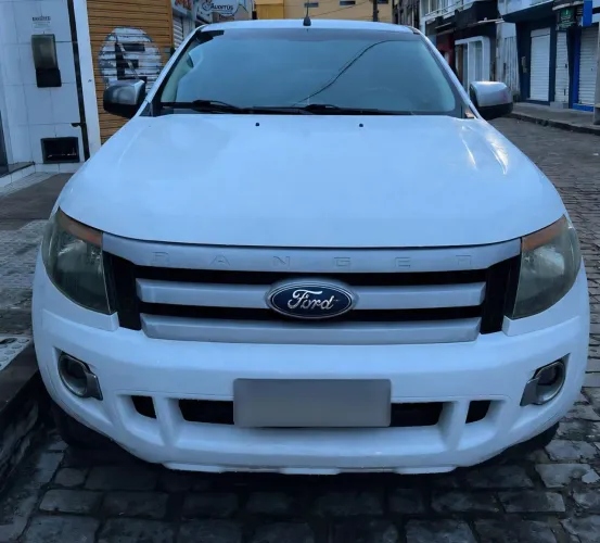 Ford Ranger XLS 3.2 20V 4X4 CD Diesel Mec. 2013