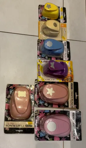 Kit de 7 Furadores artesanal de papel vários tamanhos