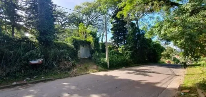 Terreno em Porto Alegre, no bairro Belém Novo, à venda.