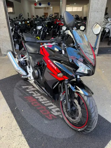 HONDA CBR 500R IMPECÁVEL - AQUI NA MARINGA MOTOS