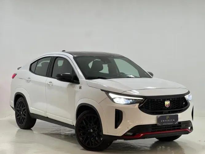 Fiat Fastback Abarth Turbo Flex 1.3 Aut. 2025