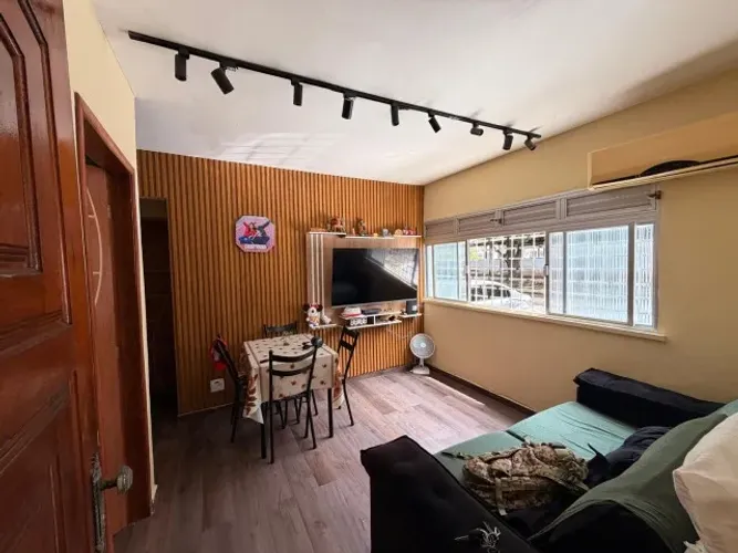 Apartamento Térreo 100% Reformado c/ 2 Quartos Climatizado no Residencial Tocantins
