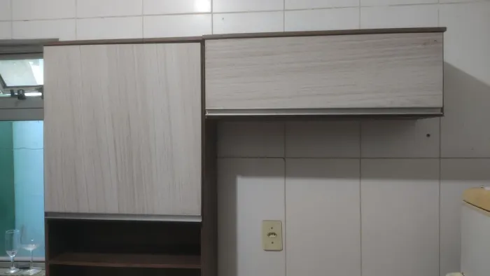 Armário de cozinha completo com balcão