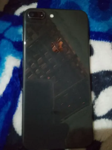iPhone 8 plus, semi novo 