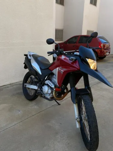 ? Honda XRE 300 2015 Vermelha - Conservada e Pronta para Rodar