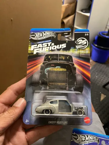 Hot wheels velozes e furiosos 25 anos Chevy fleetline 