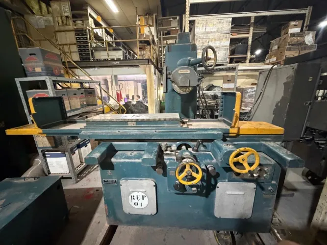 RETIFICA PLANA TOS HOSTIVAR 300X800mm