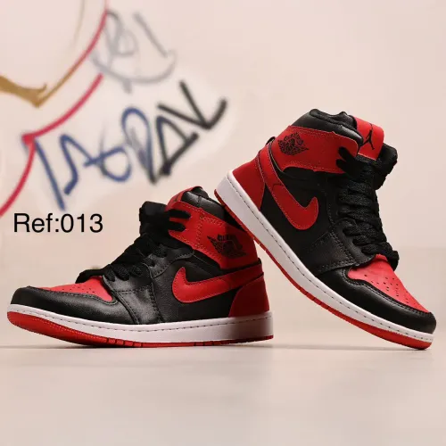 Bota Jordan na promoção no tamanho 38 39 40 41  42  43