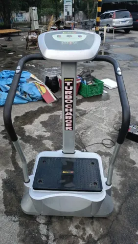 plataforma vibratória EnergyM Turbo Charger.( não entrego)ler a descrição