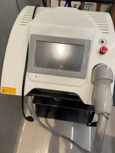 Maquina de Depilação a Laser Milesman Compact